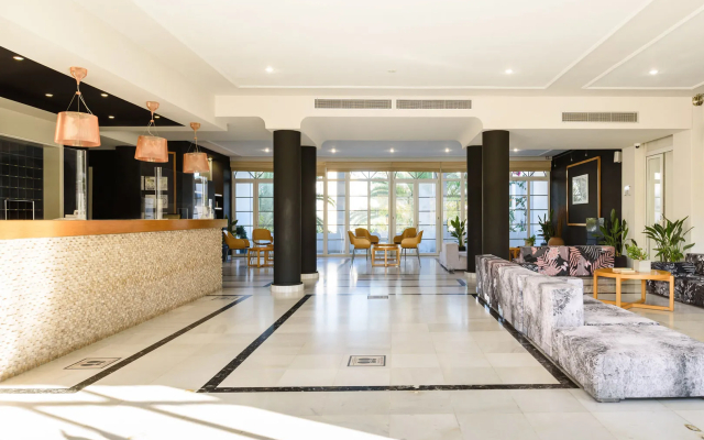 Afroditi Venus Beach Resort