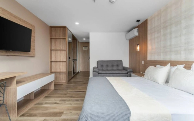 Go Living Suites - 1402