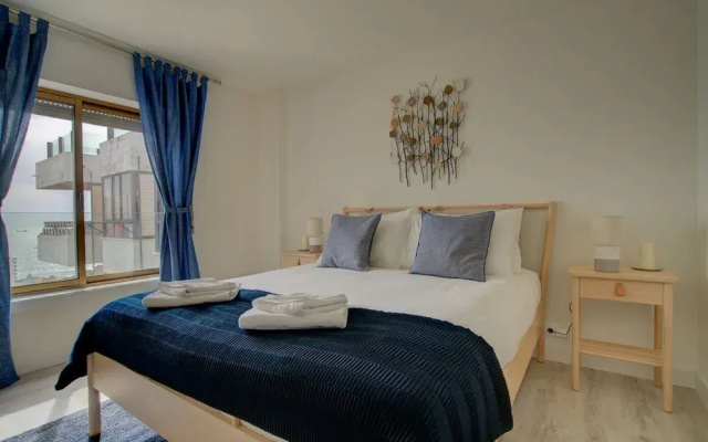Ocean Blue Apartment & Studio