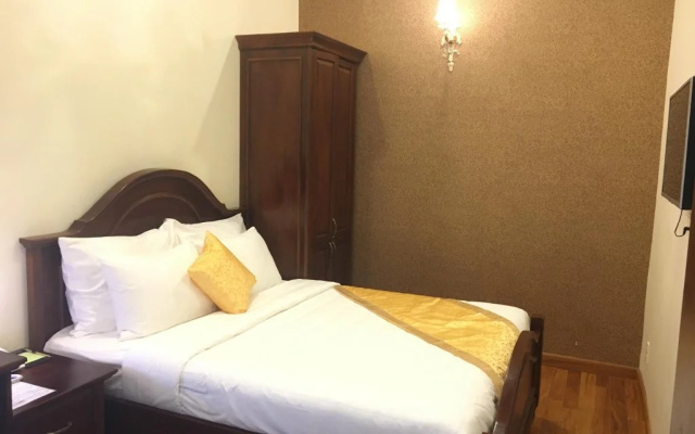 Navy Flowers Hotel
