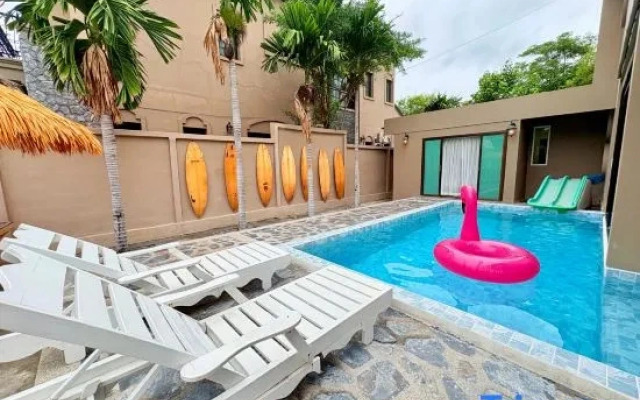 Mountain Private Pool Villa-Bangsaen