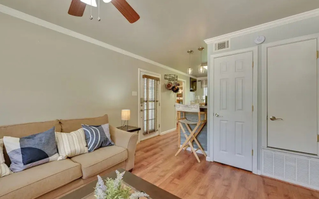 Walk to SFA Campus: Pet-friendly Nacogdoches Condo