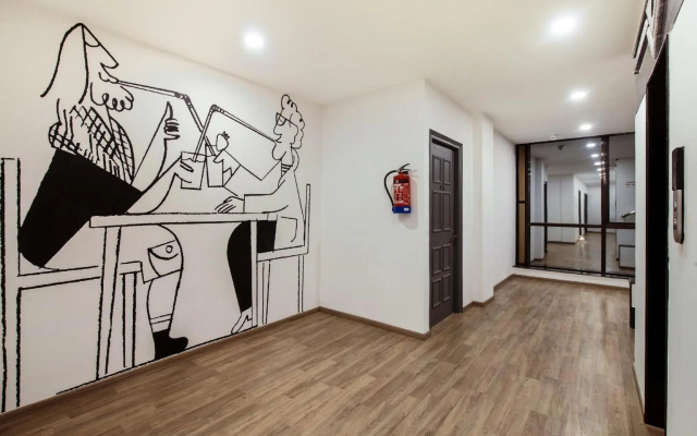 OYO Townhouse 1128 Hotel Royal Palm Inn