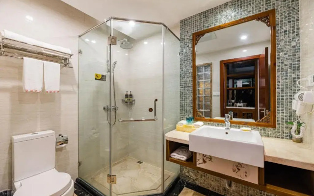 Sanqingshan Boutique Hostel