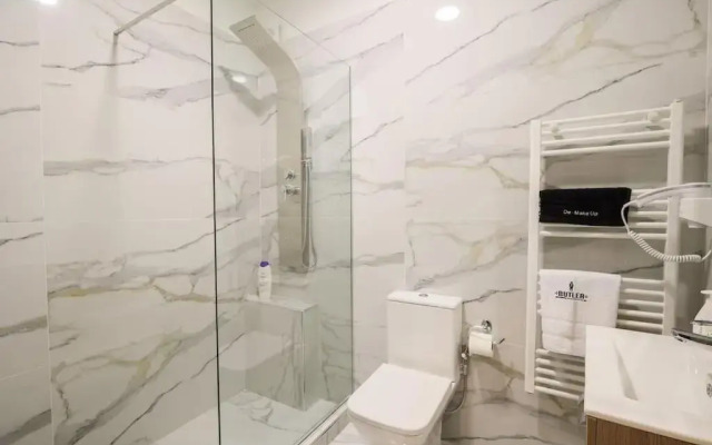La Casa New Central Coastal Apartment & Jacuzzi