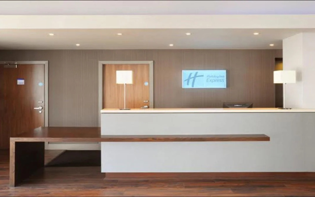 Holiday Inn Express Liverpool Hoylake