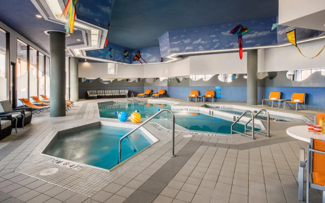 Holiday Inn Winnipeg South by IHG
