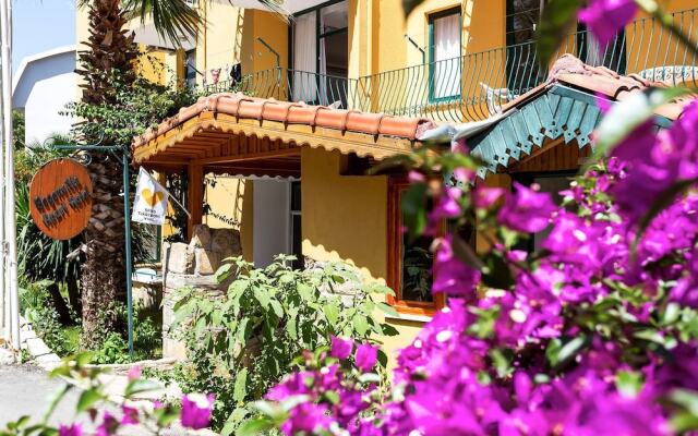 Begonville Apart Hotel Сиде вид на фасад