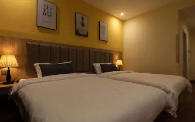 Langyue Hotel