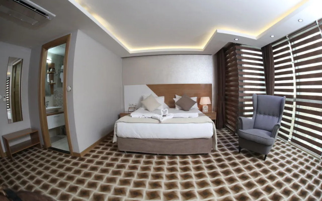 Way Hotel