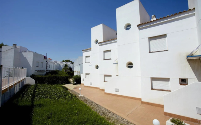 Отель Villas Cumbres de Salou Испания, Салоу - отзывы, цены и фото номеров - забронировать отель Villas Cumbres de Salou онлайн вид на фасад