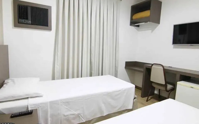 David Plaza Hotel
