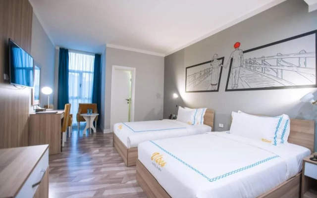 Vibes Hotel And Spa