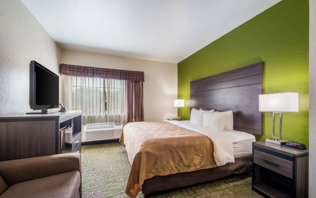 Quality Suites San Antonio Brooks City Base