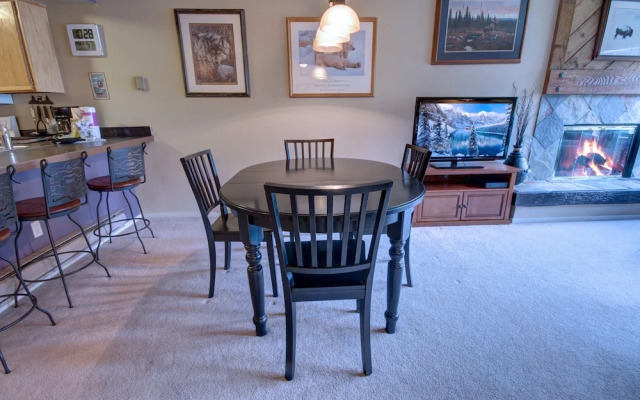 Mall 1413 by SummitCove Vacation Lodging