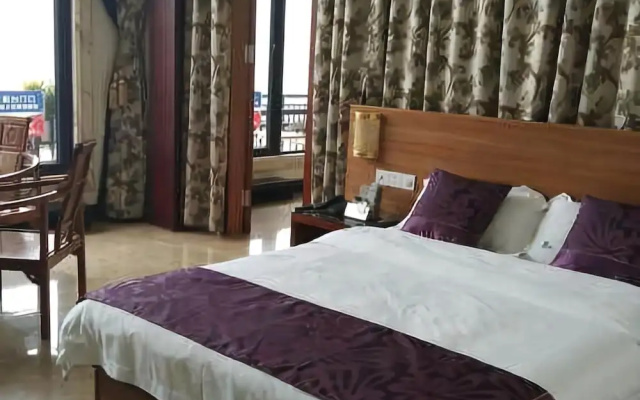 Shili Yintan Hotel