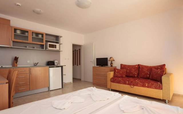 Silver Springs Apartments