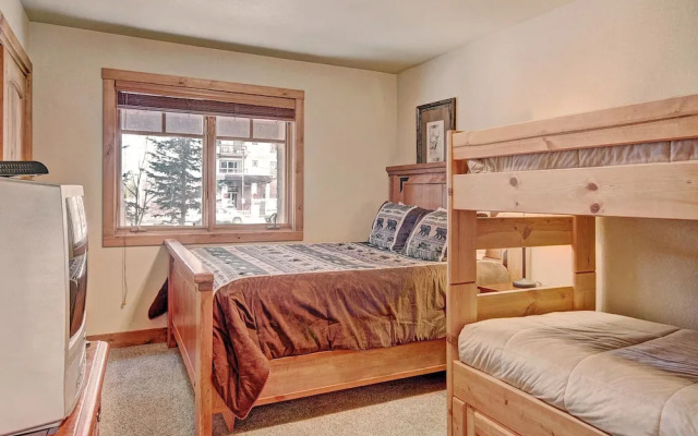 18 Autumn Brook 4 Bedroom Townhouse by RedAwning