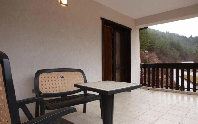 Eco Complex Smilyan
