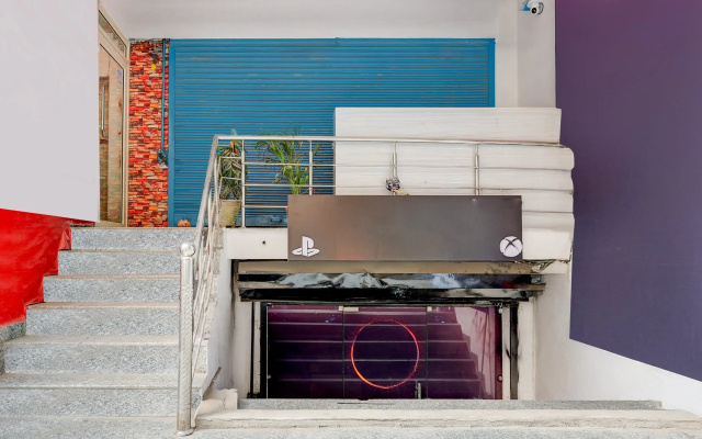 Collection O Sector 7 Dwarka Formerly Aakarshan Residency
