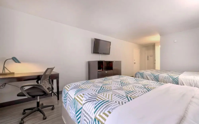 Days Inn & Suites By Wyndham Bartlesville