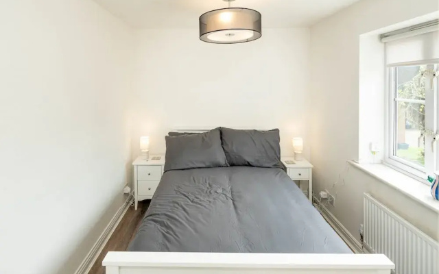 Loughton Hideaway: Cozy 1Bd Near Tube & Nature