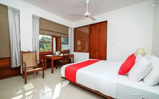 OYO 557 De Mansion