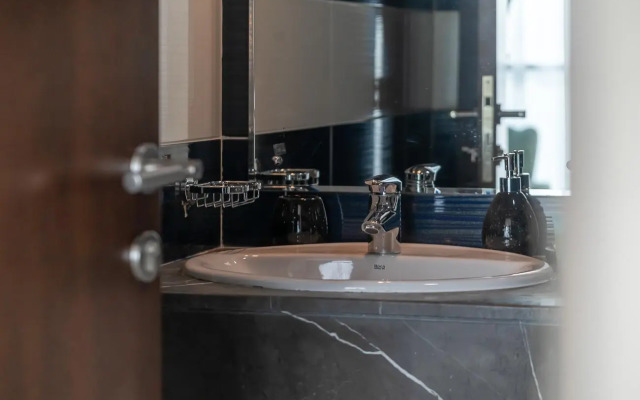 Beautiful 1b flat in Oudah Tower