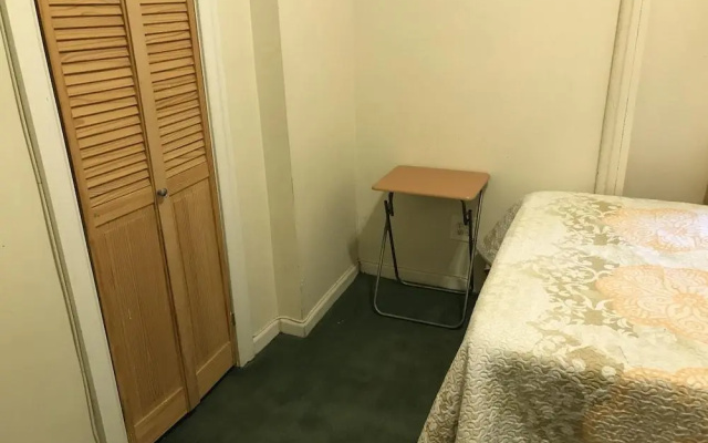 Eastern Parkway Guest House