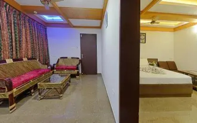 The Hotel Chola Inn