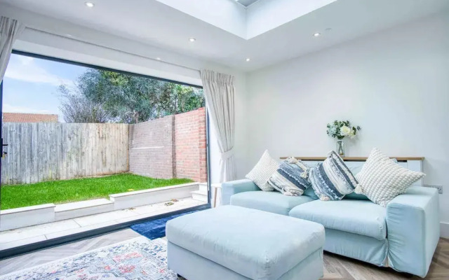 Hatherleigh Drive - 2 Bedroom House - Mumbles