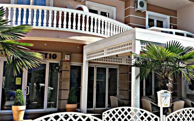 Hotel Vizantio in Paralia, Greece from 73$, photos, reviews - zenhotels.com hotel front