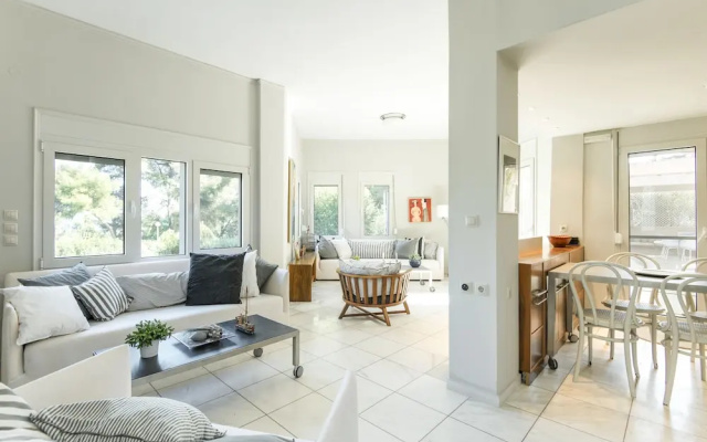 Villa Azzuro by JJ Hospitality