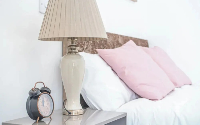 Cozy Urban Escape in Sheffield