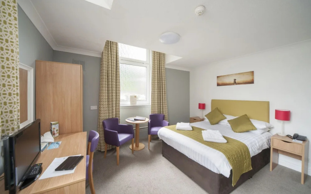 Tarbet Hotel
