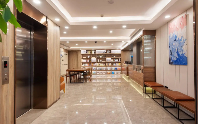 Hanting Shanghai Pudong Airport Chenyang Road