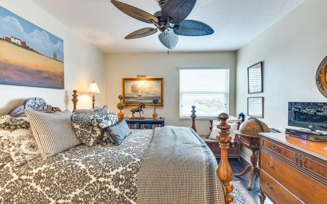 Family-friendly Holiday Townhome With Boat Dock!