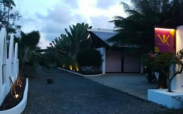 Отель Villa Kalachuchi B&B Филиппины, Пуэрто-Принцеса - отзывы, цены и фото номеров - забронировать отель Villa Kalachuchi B&B онлайн вид на фасад