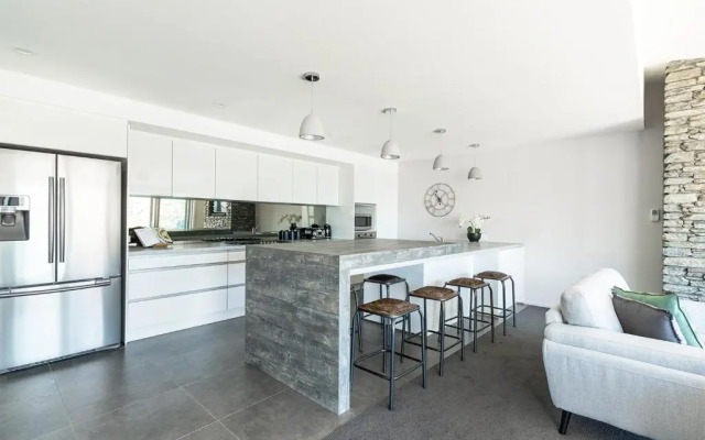 Alpine Retreat - Panoramic Views