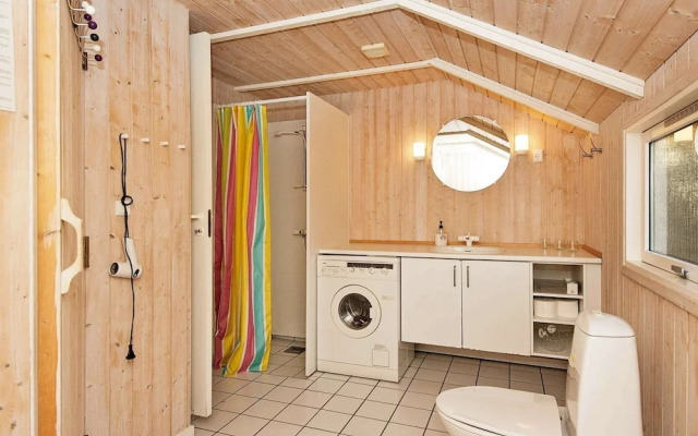 6 Person Holiday Home in Oksbøl