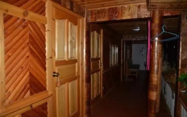 DiQing Shangri-La HaBa Snow Mountain Guesthouse