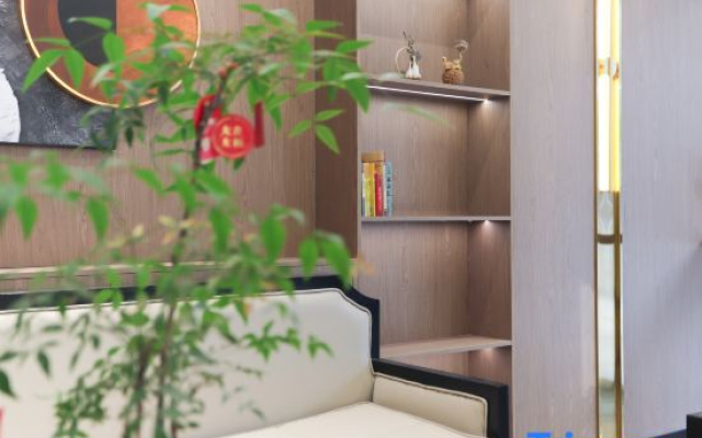 Manzhou Hotel