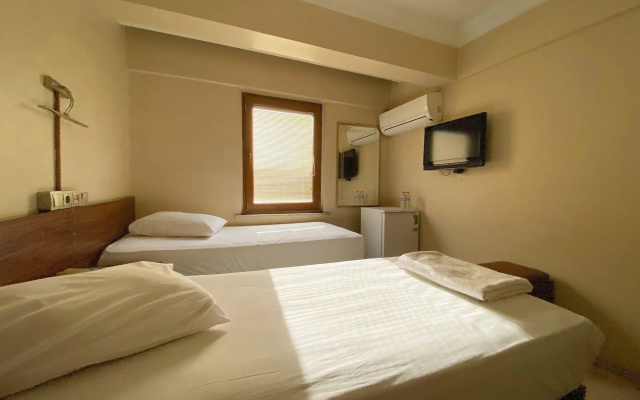 Hotel Cenedag