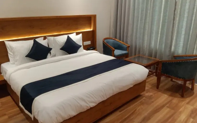 The City Life Hotel