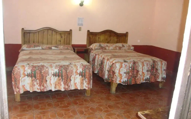 Hotel Virreyes