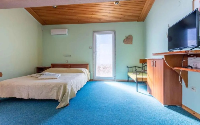 Apartment in Crikvenica 42252