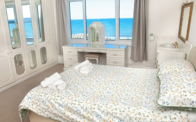 Weymouth Bay Apartment C