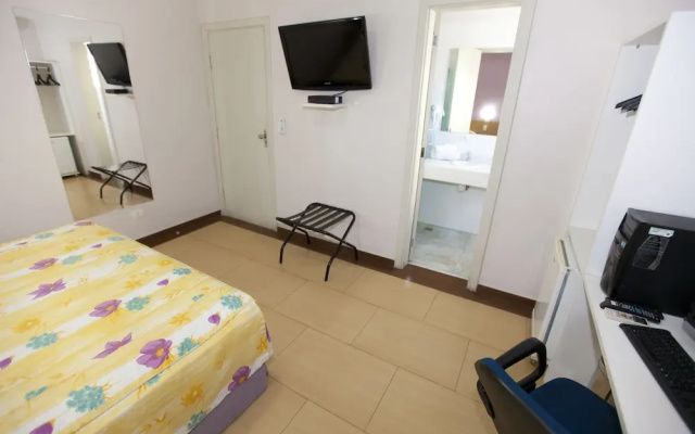 Oly Plaza Hotel