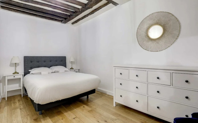 Magnificent Apartment Near Republique
