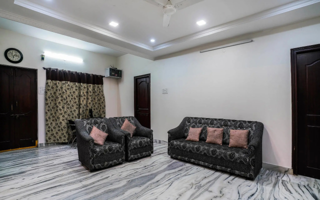 OYO 22423 Taj Villa Guest House